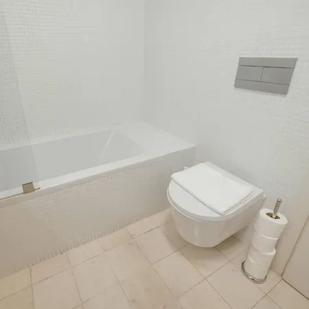 Formosa Deluxe By Hosty *