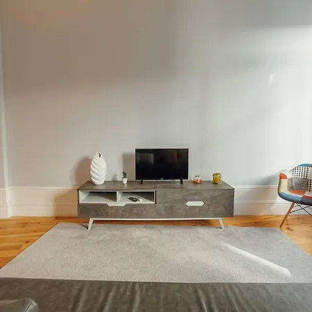 Formosa Deluxe By Hosty