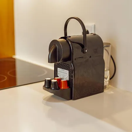 Formosa Deluxe By Hosty *