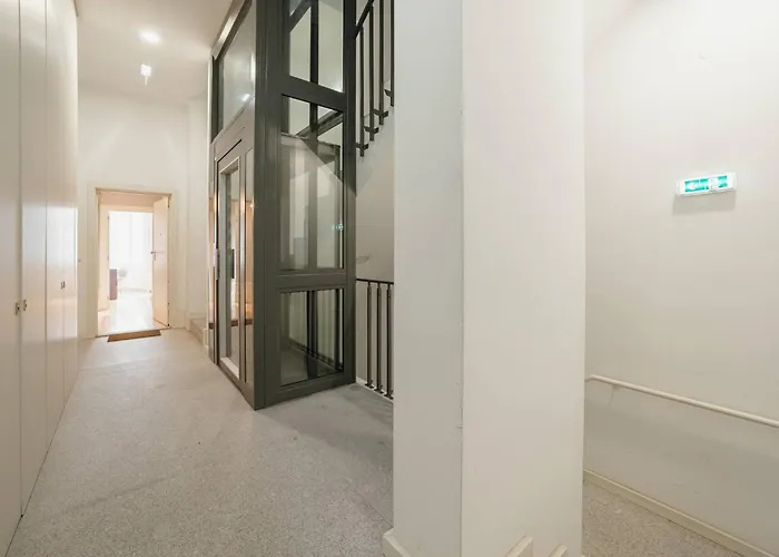 Formosa Deluxe By Hosty