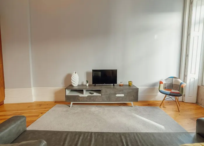 Formosa Deluxe By Hosty