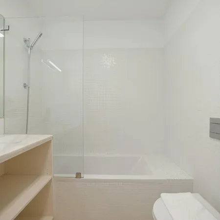 Formosa Deluxe By Hosty